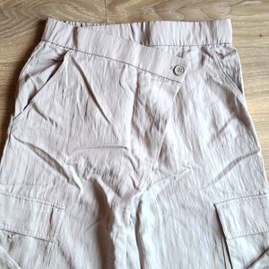 ⭐ $5 ⭐ ZARA Button Detail Cargo Pants Neutral Grey Size XS-M (discoloration)